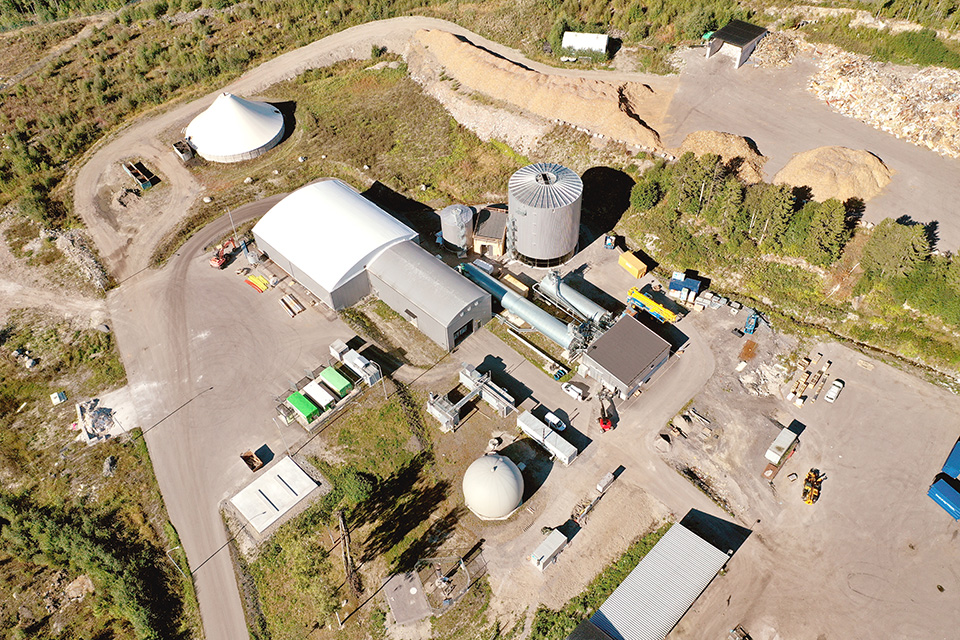 Panoramabild från ovan över en biogasanläggning